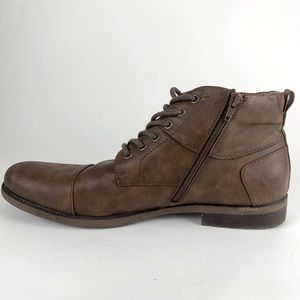 Men’s Restoration boots brown size 13.